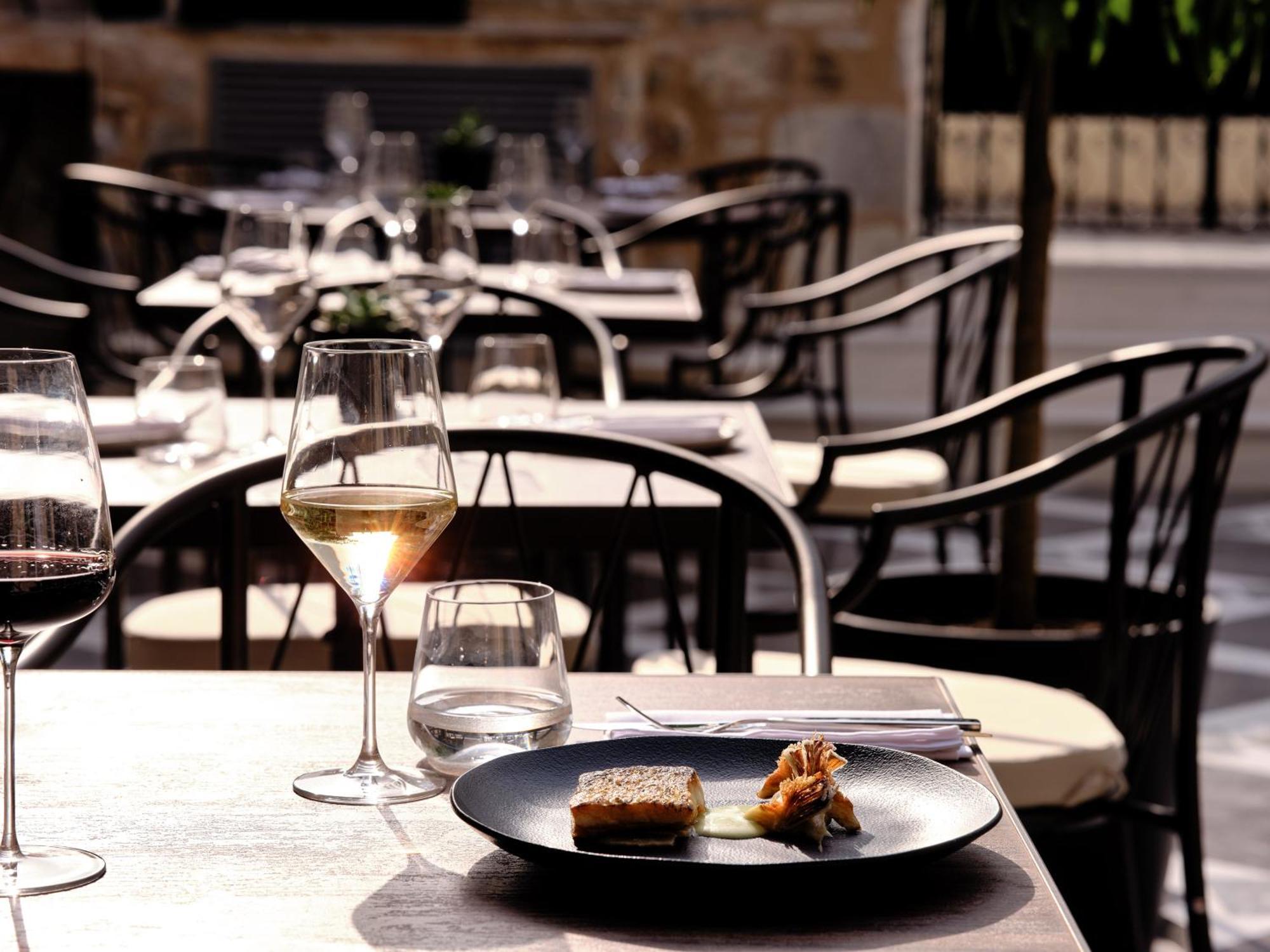 Argini Syros Hotel Ermoupoli Ngoại thất bức ảnh